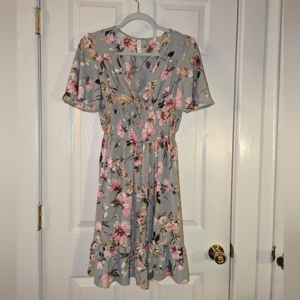 Xhilaration Midi Green Floral Dress